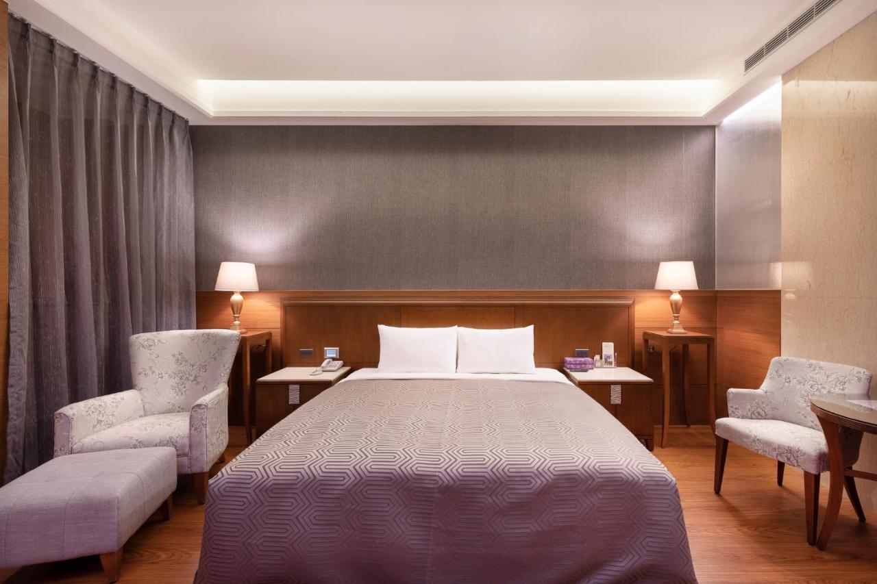 Purple Garden Motel Kaohsiung Extérieur photo